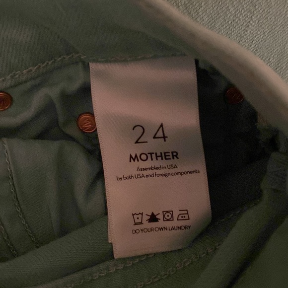 NWT!  Mother jeans.  The insider crop step fray. - Picture 8 of 8